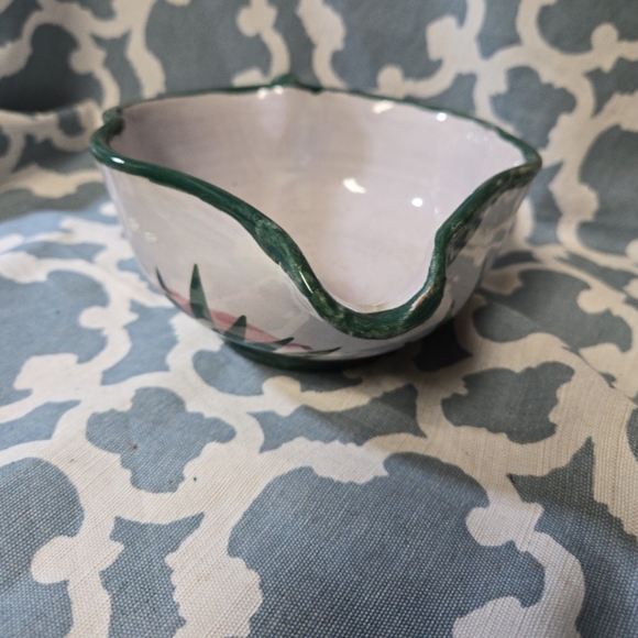 Vintage hand painted Peruvian Pottery art piece bowl - Picture 5 of 11